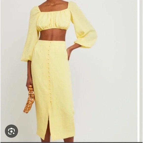 NWOT Kourt Yellow Midi Set - Picture 1 of 7